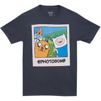 เวลาผจญภัย #เสื้อยืด ผ้าฝ้าย 100% พิมพ์ลายการ์ตูน Photobomb Ice King Jake Finn สําหรับผู้ชาย J7CR