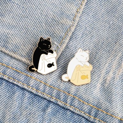 Cute Black White Cats Enamel Pins Dried Fish Bag Brooch Cartoon Animal Badges Denim Lapel Pin Jewelry Gift for Kids Best Friends