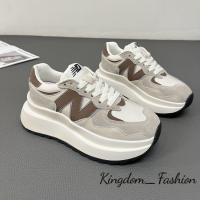 Kingdom_Fashion ยอดนิยม รองเท้าผู้หญิง รองเท้าผ้าใบ รองเท้าสุขภาพ รองเท้าแฟชั่น ทันสมัย หรู บุนวมนุ่ม สไตล์มินิมอล FYD2390MVR 39Z230927