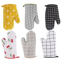 Plaid Print Non-slip Microwave Gloves Cotton Kitchen Cooking Gadget Scald Proof Microwave Gloves Baking Potholders Oven Mitts