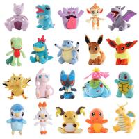 ตุ๊กตาตุ๊กตาโปเกมอน15-35ซม. ภาพอนิเมะของเล่น Pikachu Charizard Mewtwo Eevee Mew Lucario Gengar ตุ๊กตายัดไส้ของขวัญคริสต์มาสเด็กจี้ของเล่น