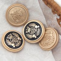 HENGC 10pcs British College Style Gold Metal Buttons For Clothing Men Coat Jacket Blazer Uniform Classical Crown Decorations Haberdashery