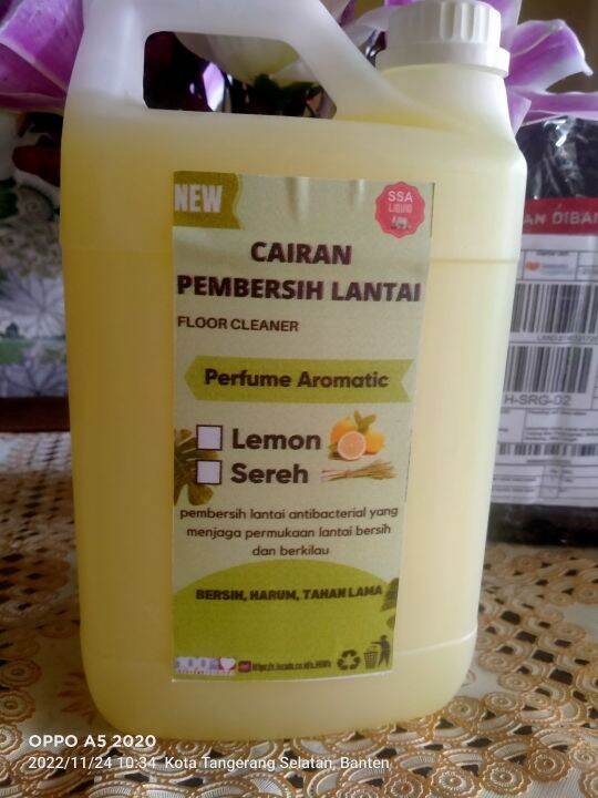 Karbol Pembersih Lantai Aroma Sereh 5 Liter Wangi Bebas Kuman 100