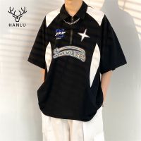 ◑✵▼ HANLU เสื้อโปโลผู้ชาย เสื้อโปโลแขนสั้นผู้ชายสไตล์ฮาราจูกุสไตล์ฮ่องกงแนวสตรีทสไตล์ฮิปฮอปลำลอง