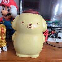 Sanrio กระปุกออมสินรูปสุนัขพุดดิ้งของแท้24ซม.,การตกแต่งการ์ตูนน่ารักใช้ในบ้านของขวัญสำหรับเด็ก