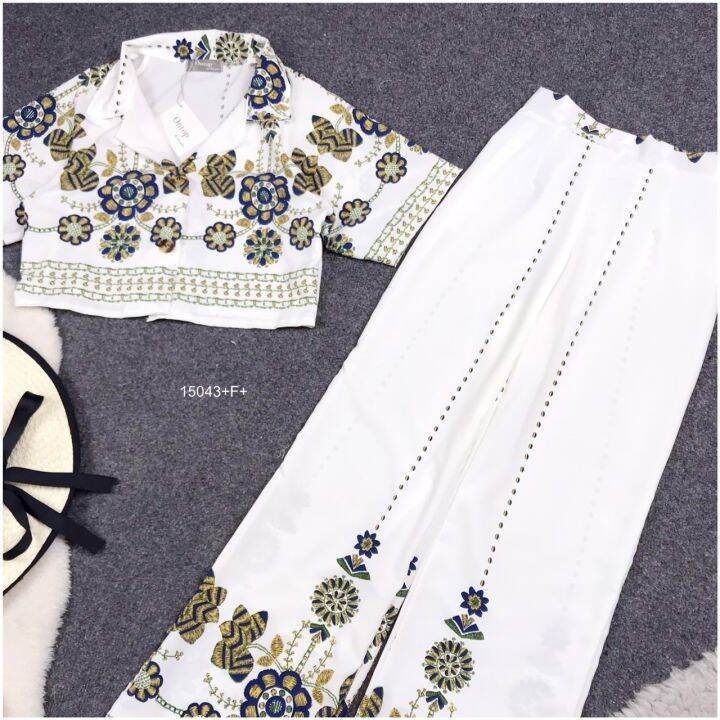 tw15043-set-2-ชิ้น-เสื้อเชิ้ตครอปแขนสั้น-ลายดอกไม้-กางเกงขายาว