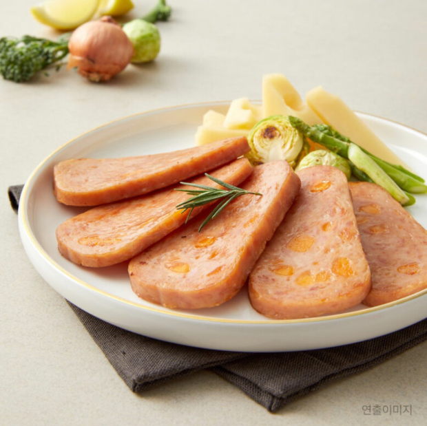 spam-หมูแฮมกระป๋องรสชีส-cj-rich-cheese-300g-ยอดฮิตเกาหลี