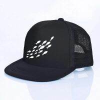 ฝูงปลาใต้น้ำ หมวกปากแบน Unisex ฝูงปลา Snapback Caps ปลาสวาย Marine Life ตาข่ายหมวกเบสบอล