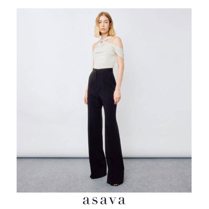 asava-aw22-stella-o-ring-blouse-เสื้อผู้หญิง-แต่งเจาะวงกลม-แต่งผ้าพาดไหล่-ซิปหลัง