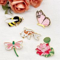 Exquisite Fashion Insect Series Dragonfly Bee Butterfly Metal Enamel Brooch Cartoon Cute Koi Lotus Plant Badge Pin Jewelry Gift