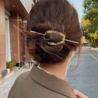 【CW】 and Korean style simple retro geometric hairpin modern cold wild elegant plate headwear