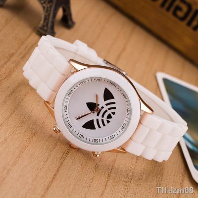 ⌚ Han edition three clovers silicone watch female students high school student couples leisure quartz