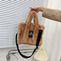 Luxury Faux Fur ขนาดใหญ่ Tote กระเป๋า Designer Soft Plush ผู้หญิงกระเป๋าถือ Pluffy ไหล่ Crossbody กระเป๋าฤดูหนาวที่อบอุ่น Big Shopper Purses