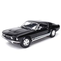 โมเดลรถยนต์ โมเดลรถเหล็ก Mustang GTA Fastback 1967 รถโมเดลของเล่น ของสะสม สเกล 1:18