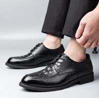 Luxury shoes, red bottom shoes, mens shoes, rivets, low-top leather, all-match casual sneakers