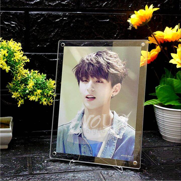 Bingkai Foto Akrilik / Frame Foto Akrilik / Photocard Acrylic Ukuran 2R ...