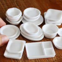 ✽✽❖ 10PCS 1:6 Scale Miniature Dollhouse Dish Mini Plate for Barbies Doll Kitchen Fake Food Accessories Toy