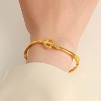 [COD] European and retro winding snake bracelet ins fashion exaggerated personality geometric twisted