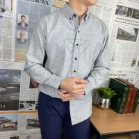 SHIRTFOLDING เสื้อเชิ้ต แขนยาวคอปก สีเทายีนส์ / เทาดิน กระดุมดำ