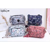 Leooo14 กระเป๋าสะพายข้างผู้หญิง แฟชั่น เก๋ๆ เท่ๆ Kipling กระเป๋ามิกกี้เม้าส์สะพายข้าง มี2แบบ ลายมิกกี้เมาส์กับแบบเรียบไม่มีลาย Mickey ช่องเยอะใส่ของได้เยอะ ได้ทุกสไตล์ สไตล์เกาหลี ยอดนิยม คุณภาพดี ถูก ขายดี