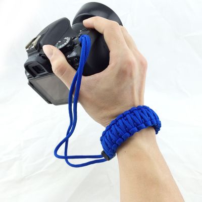 ☞ Handwoven outdoor emergency survival bracelet digital camera anti fall anti loss wrist strap anti loss rope