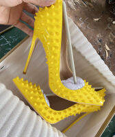 สีเหลือง Spikes ผู้หญิงชี้ Toe Stiletto รองเท้าส้นสูงขนาด33-45 Punk Rivets Slip On Sex Pumps