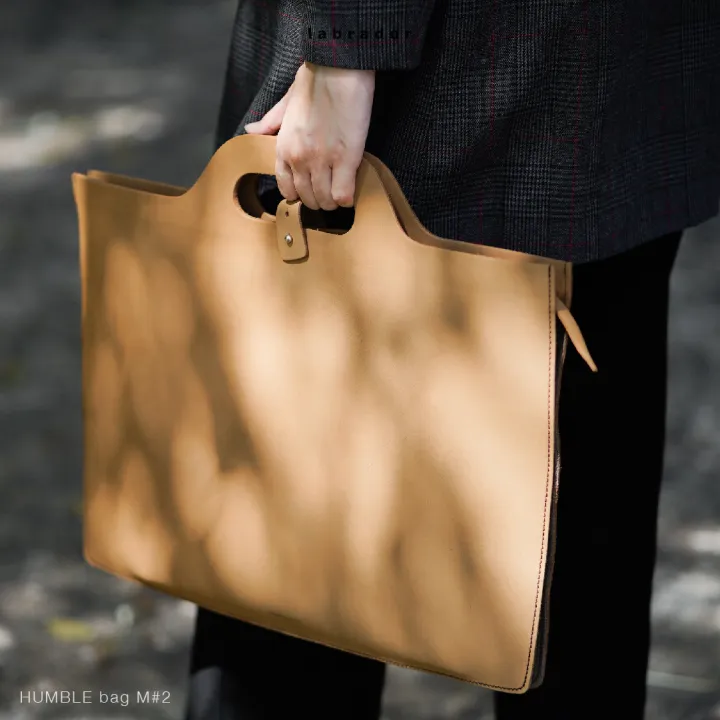 labrador HUMBLE bag M2 กระเป๋าถือใส่เอกสารและแล็ปท้อป (LAA051