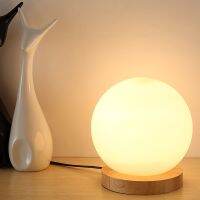 [A VOGUE] Simplecreative Warm Dimmer Night Light โต๊ะห้องนอนตกแต่งเตียง Ball Woodenround โคมไฟตั้งโต๊ะ