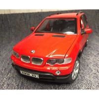 1:18ที่มีจุดบกพร่องแบบ BMW รถอเนกประสงค์จำลองการสะสมหุ่นอัลลอยของเล่นโลหะของขวัญวันหยุดของที่ระลึกตกแต่งแบบคงที่