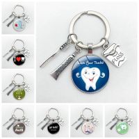 New Cartoon Teeth Pattern Dentist Medal Keychain Childrens Glass Pendant Keyring Hoilday Souvenir