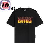 LD DAVIE JONES เสื้อยืดโอเวอร์ไซส์ พิมพ์โลโก้ รีดสตัท สีดำ Graphic Embroider Stud T-Shirt in black LG0042BK