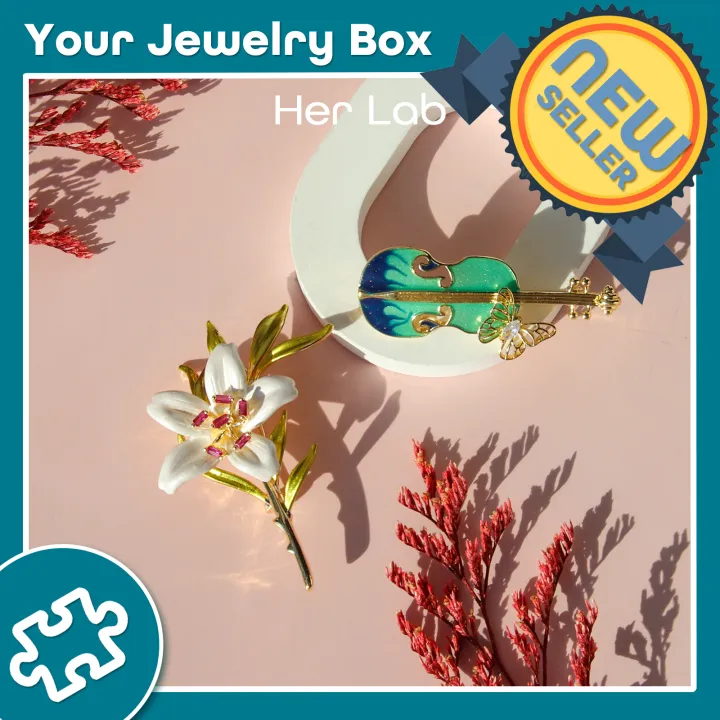 Her Lab Jewelry Starry Enamel ไวโอลิน Daffodils เข็มกลัด Pin เครื่อง