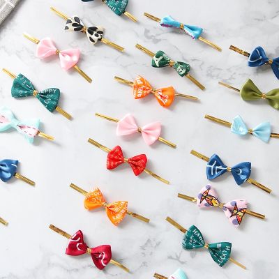 50Pcs Color Bowknot Metallic Twist Wire Ties Candy Lollipop Wrapping Baking Cello Gift Bags Sealing Binding Wire Wedding Decor Gift Wrapping  Bags