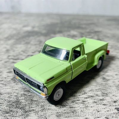 ✆☑ Diecast 1/64 Escala F-100 1972 Transporter Pickup Truck Modelo Coleção Lembrança Exibição