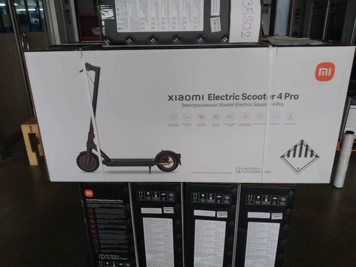 global-version-xiaomi-electric-scooter-4-pro-55km-สกู๊ตเตอร์ไฟฟ้า-สกู๊ตเตอร์-พร้อมหน้าจอ-พับได้-สกู๊ตเตอร์แบบพกพา-เชื่อมต่อ-แม็กซ์-โหลด-120kg