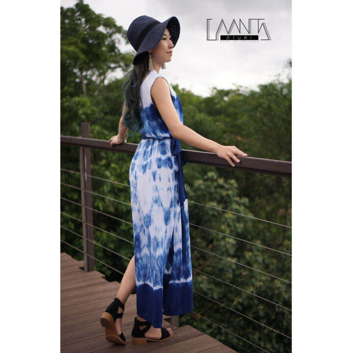 laanta-เดรสคอตั้งแขนกุด-maxi-dress-มัดย้อมคราม