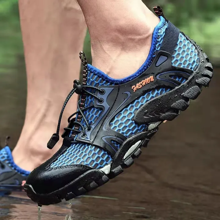 amphibious running shoes