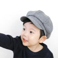 【cw】DYLAOPAN Childrens hats autumn and winter boys caps British plaid octagonal hats Korean version Japanese wild girls berets