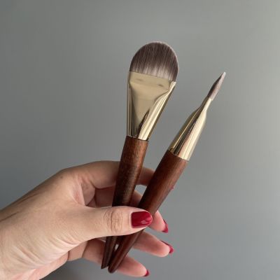 ✔ Fried chicken thin widened tongue type foundation brush brush facial mask powder is not easy to eat thin bottom makeup ZhuangXin hand tools