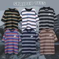 Urthe - เสื้อยืด ลายทาง รุ่น URTHE STRIPED 3D LOGO