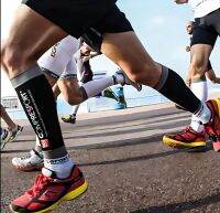 ปลอกขารัดกล้ามเนื้อน่อง compressport ยืดหยุ่นสูง ไม่ย้วยคืนรูปได้เร็ว ช่วยลดการเมื่อยล้า ลดเกิดตะคริว ช่วยพยุงกล้ามเนื้อ