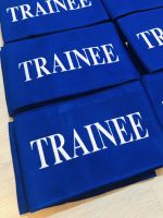 ปลอกแขน TRAINEE ฝึกงาน พนักงานฝึกหัด พร้อมตีนตุ๊กแก