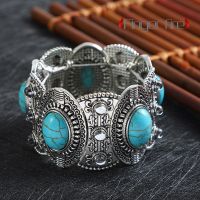 Fashion Retro Hollow Silver Plated Green Bracelet Personality Exquisite Banquet Jewelry