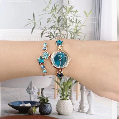 【July hot】 Foreign trade new fashion star bracelet watch set niche design casual simple all-match ladies
