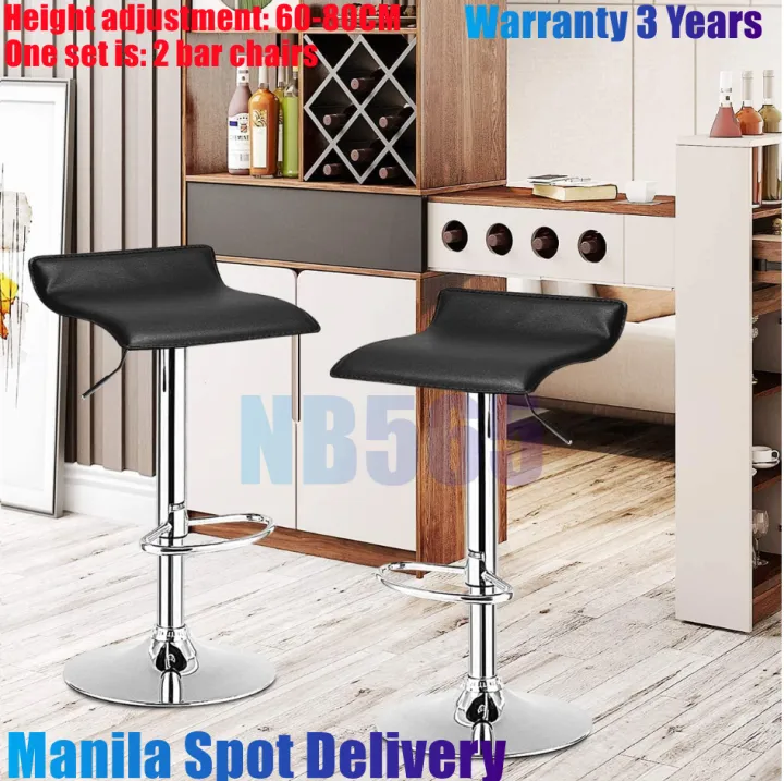 2 Pcs Bar Stool Chair Lifestyle Person, Air Lift Bar Stools In Black Set Of 2