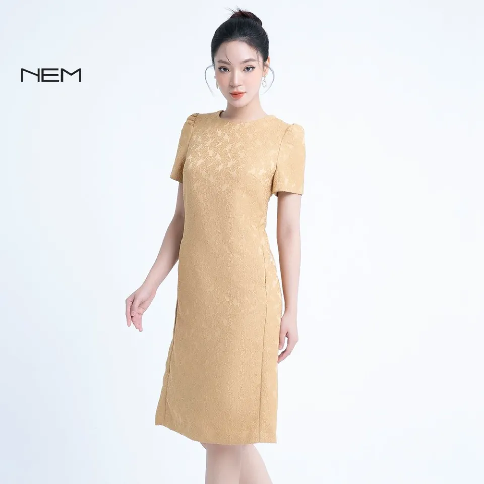Cẩm nang 6 dòng vải may chân váy công sở nữ | Phú Hoàng Uniform
