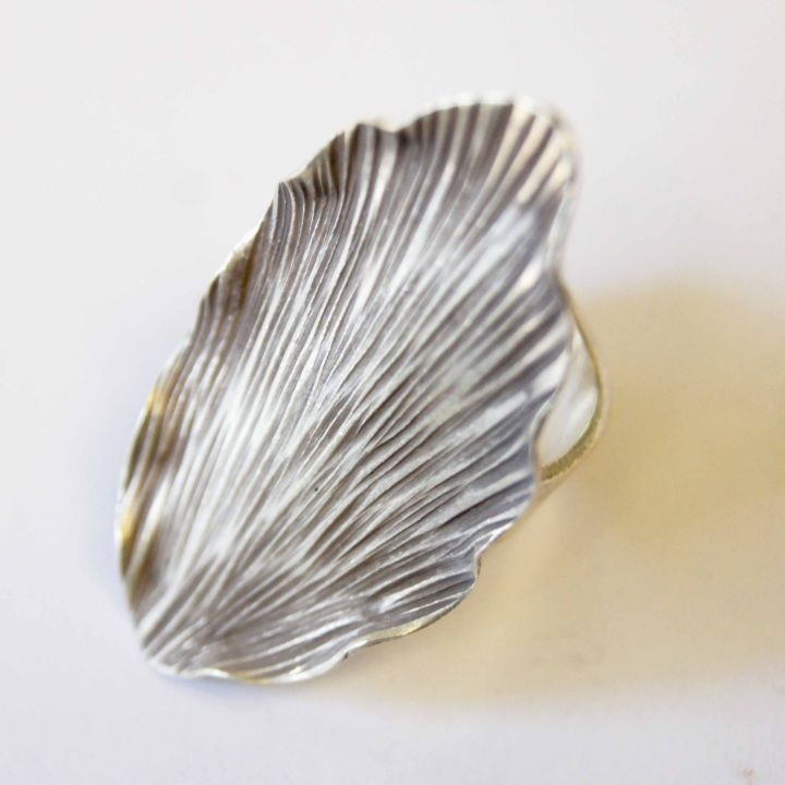 impressive-gift-ring-leaf-pure-silver-thai-karen-hill-tribe-silver-hand-made-size-9-11-adjustable-แหวนใบไม้ไทยเงินแท้-งานเงินแท้-ชาวเขาเผ่ากะเหรี่ยง-สวยงาม-ขนาด9ถึ่ง11