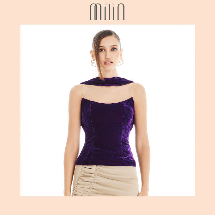 milin-draped-panel-detailing-at-scoop-neckline-with-velvet-top-เสื้อคอทรงโค้งผ้ากำมะหยี่ทรงเข้ารูปพอดีตัวตกแต่งดีเทลชิ้นคอแบบจับจีบ-zealous-top