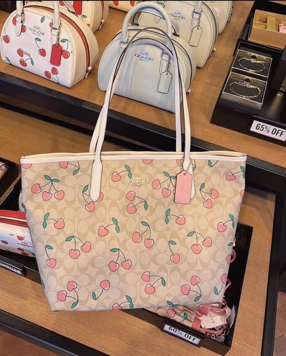 Coach Outlet City Tote In Signature Canvas With Heart Cherry Print