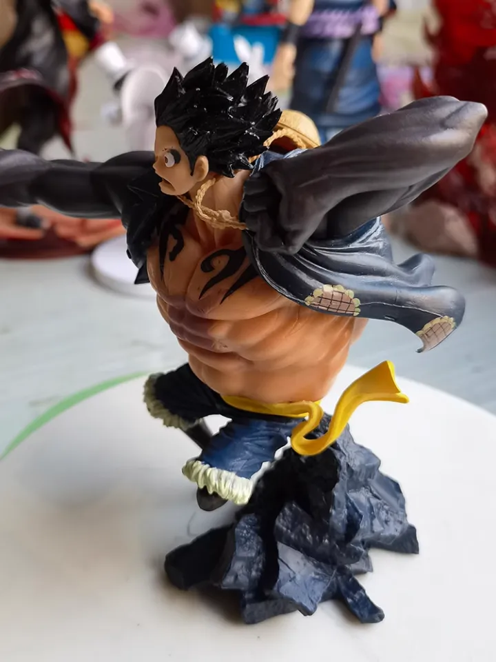 Estátua Monkey D. Luffy: One Piece Haki do Armamento 15cm Post